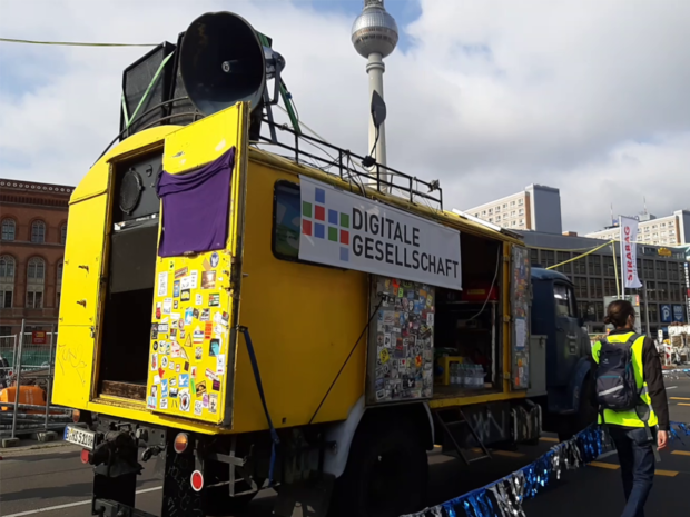 Lautsprecherwagen